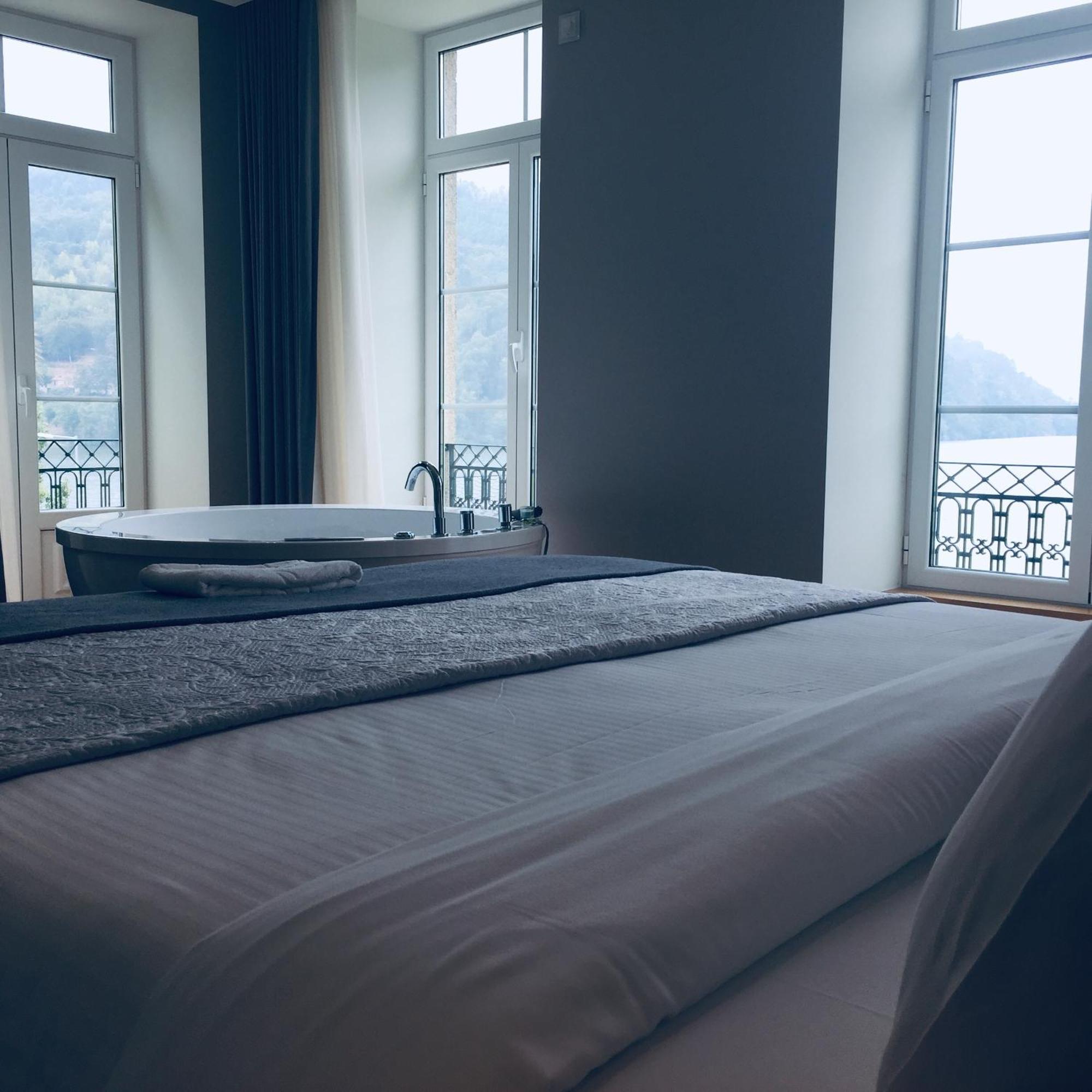 Douro Suites Ribadouro Ngoại thất bức ảnh